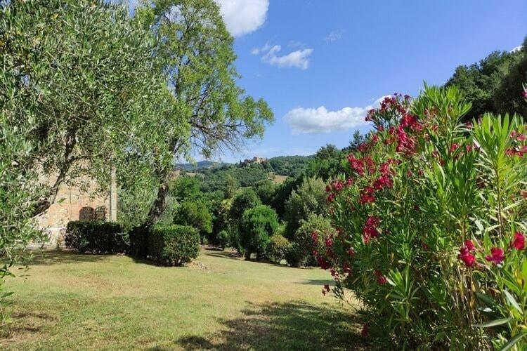 Atmospheric Apartment In Authentic House Near Beautiful Sasso Pisano Екстериор снимка